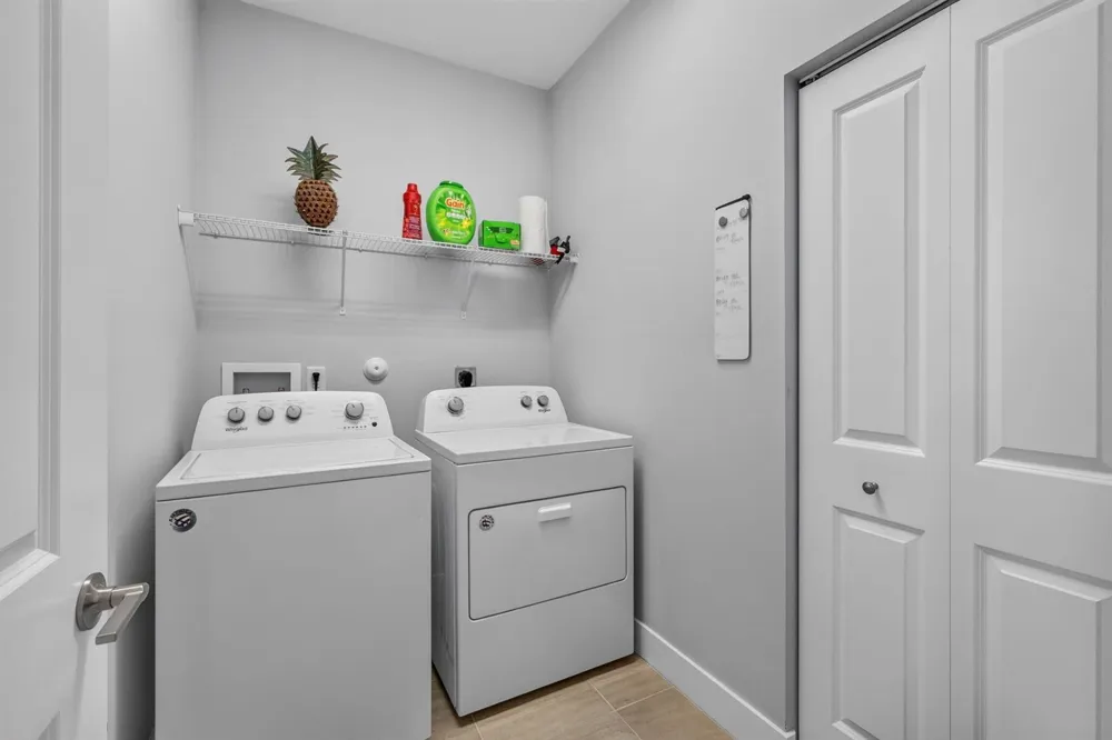 4004 SCREW PINE Cove Riviera Beach, FL 33410