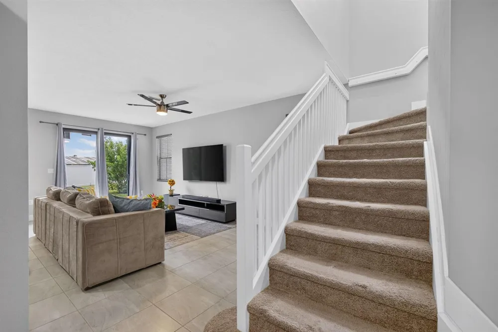 4004 SCREW PINE Cove Riviera Beach, FL 33410