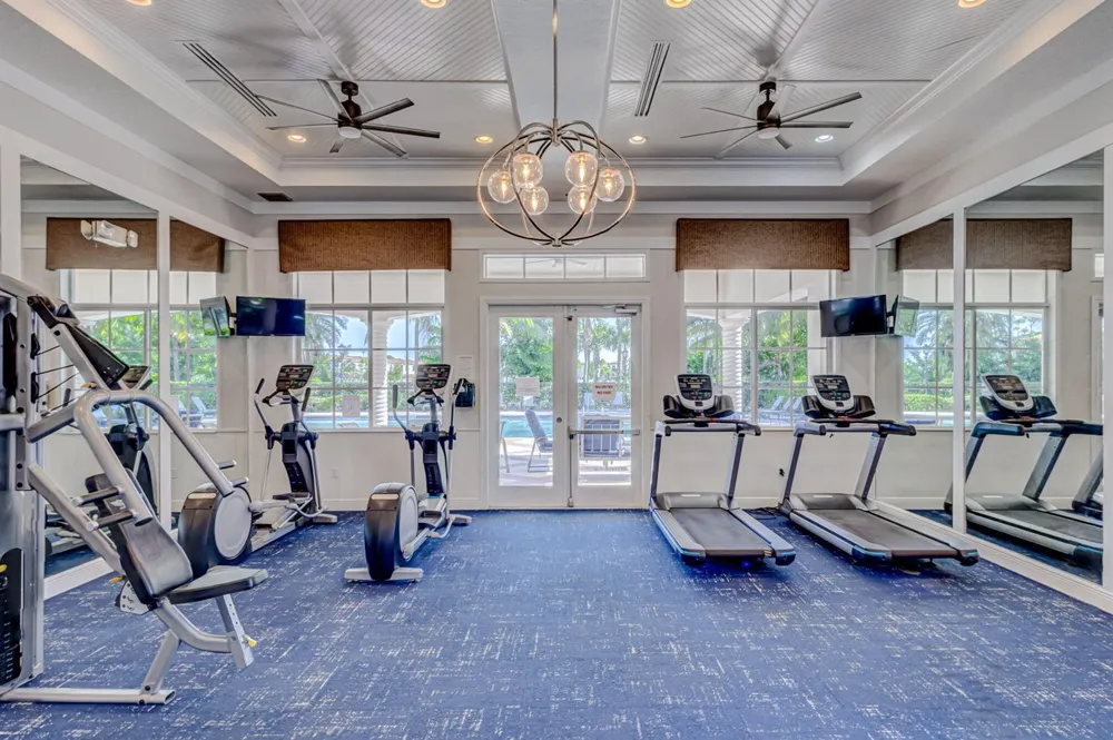 4004 SCREW PINE Cove Riviera Beach, FL 33410