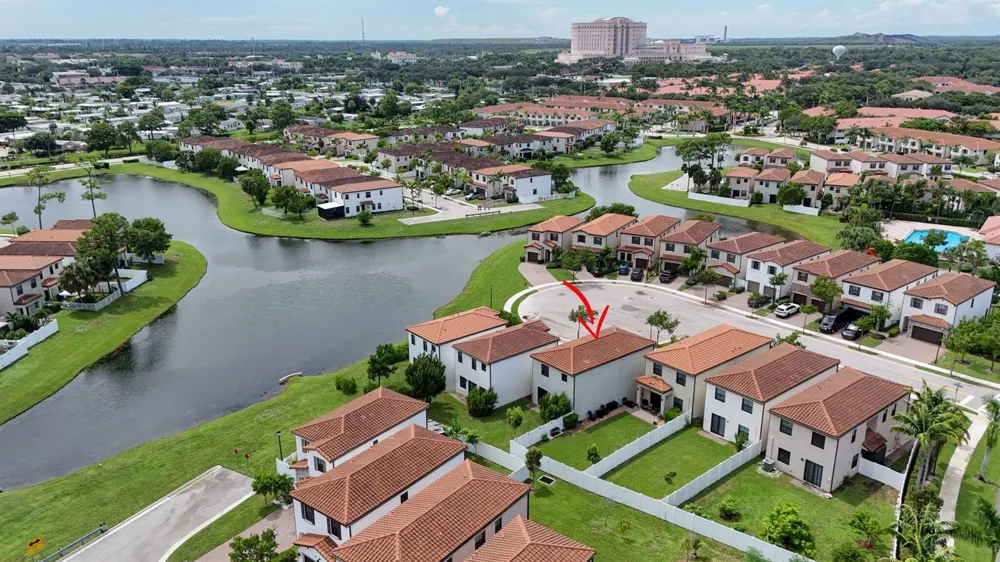 4004 SCREW PINE Cove Riviera Beach, FL 33410