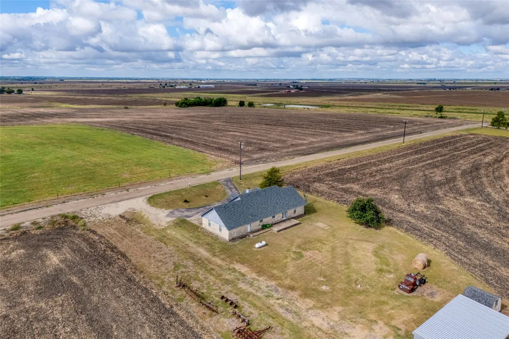 615 County Road 357 Granger, TX 76530