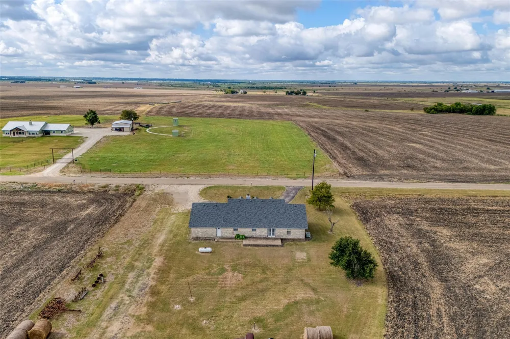 615 County Road 357 Granger, TX 76530