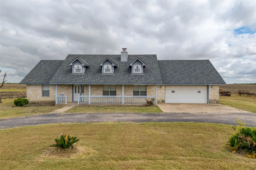 615 County Road 357 Granger, TX 76530