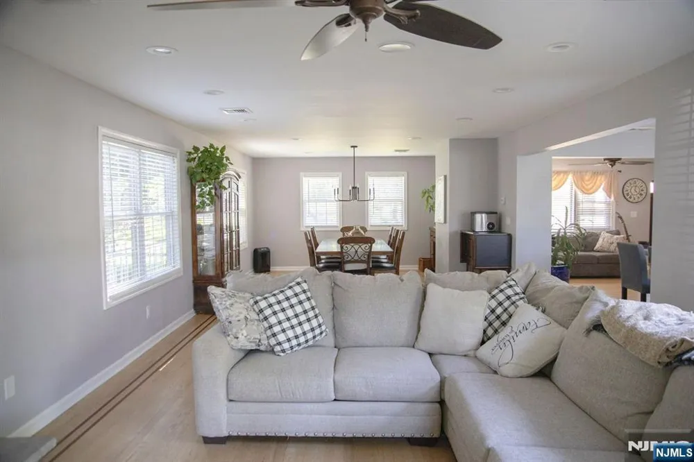 22 Warren Road Fair Lawn, NJ 07410