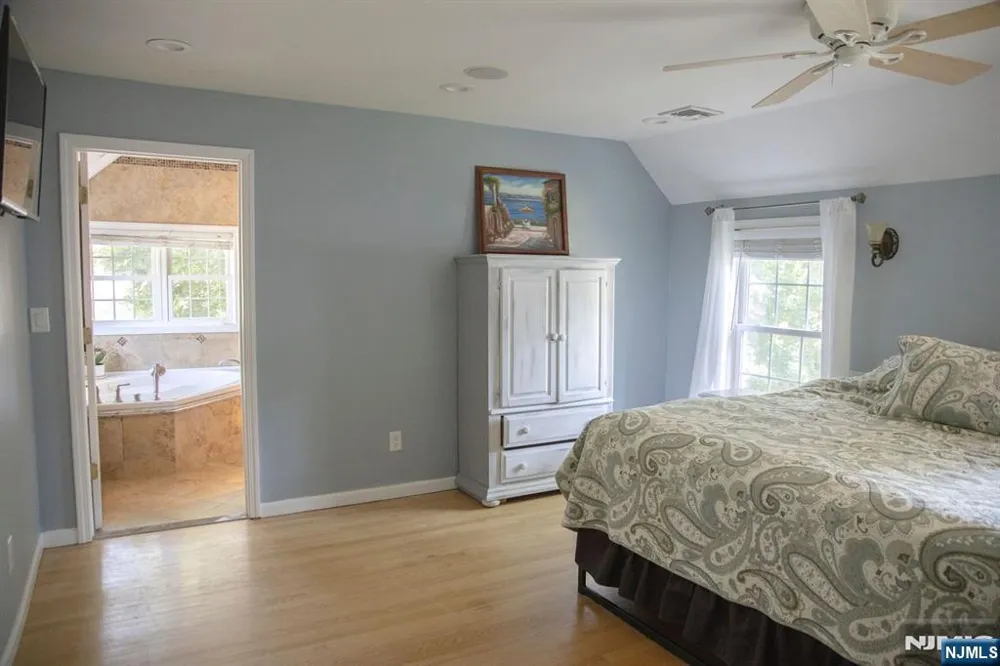 22 Warren Road Fair Lawn, NJ 07410
