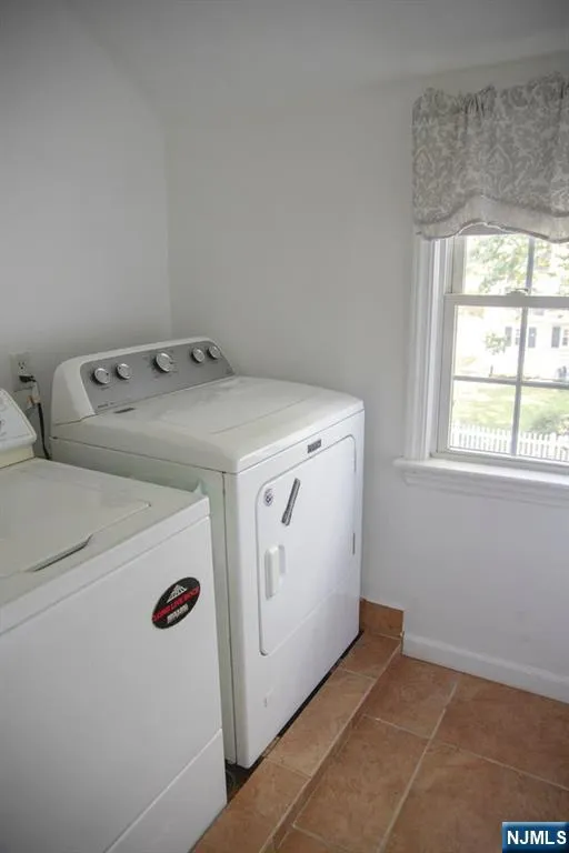 22 Warren Road Fair Lawn, NJ 07410