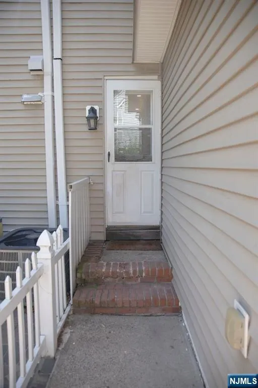 22 Warren Road Fair Lawn, NJ 07410