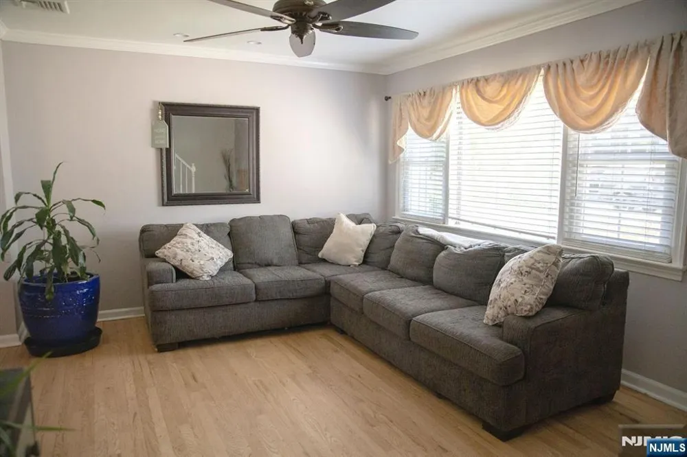 22 Warren Road Fair Lawn, NJ 07410