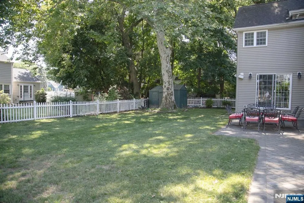 22 Warren Road Fair Lawn, NJ 07410