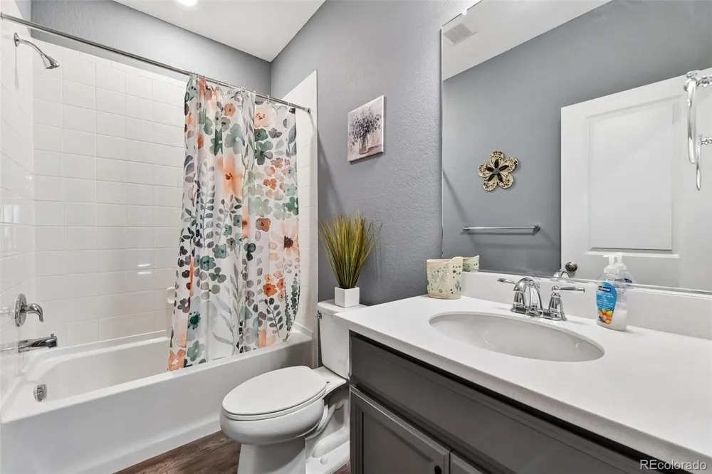 6988 Sagerock Road Castle Pines, CO 80108