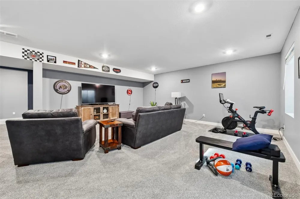 6988 Sagerock Road Castle Pines, CO 80108