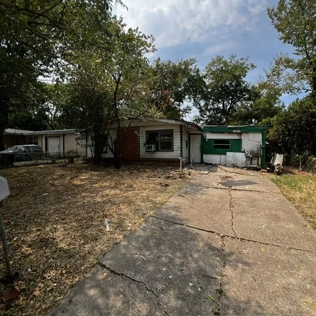211 Hamden Lane Mesquite, TX 75149