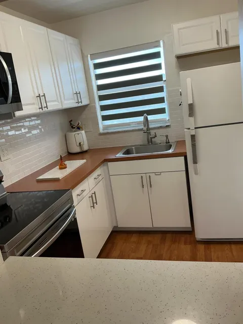 2720 Pine Island Road #305