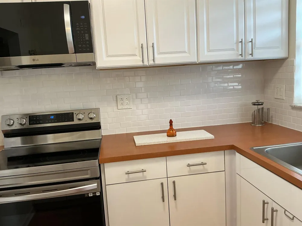 2720 Pine Island Road #305 Sunrise, FL 33322