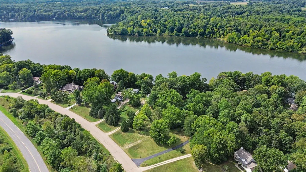 4245 Lake Chapin Berrien Township, MI 49103