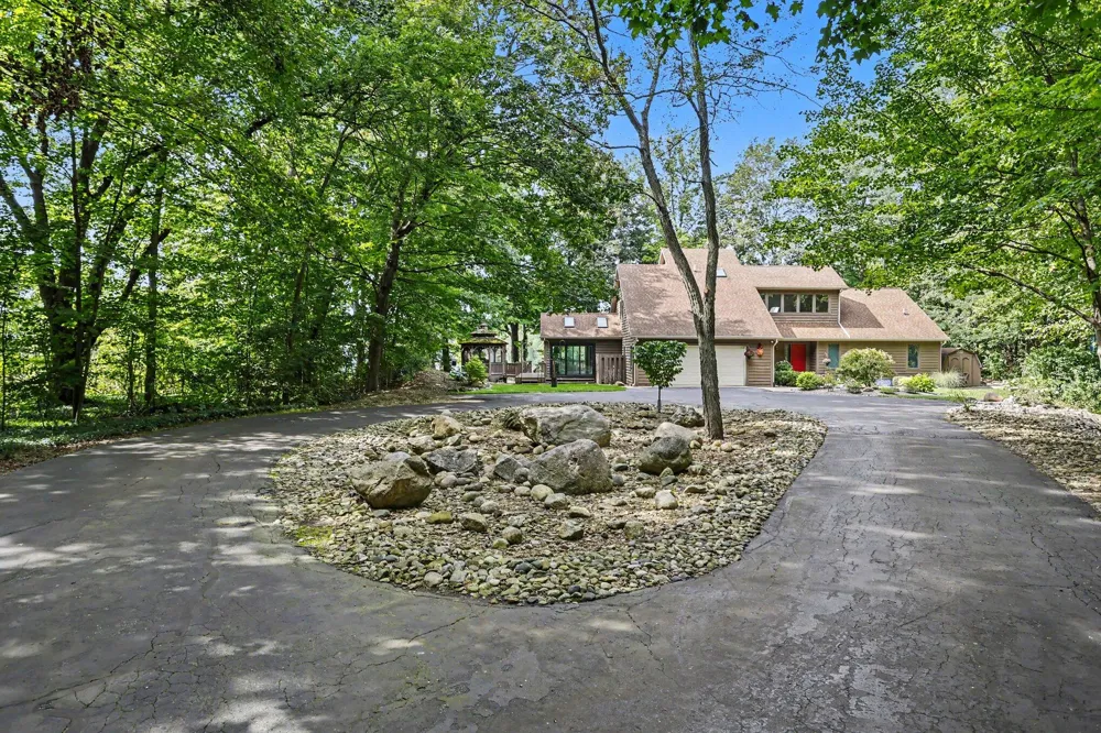 4245 Lake Chapin Berrien Township, MI 49103