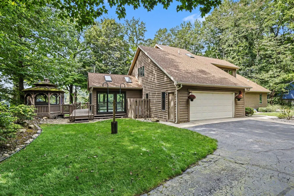 4245 Lake Chapin Berrien Township, MI 49103