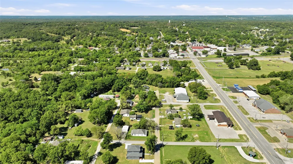506 Stout Avenue Kiefer, OK 74041