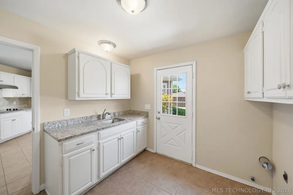 7756 S Hudson Avenue Tulsa, OK 74136