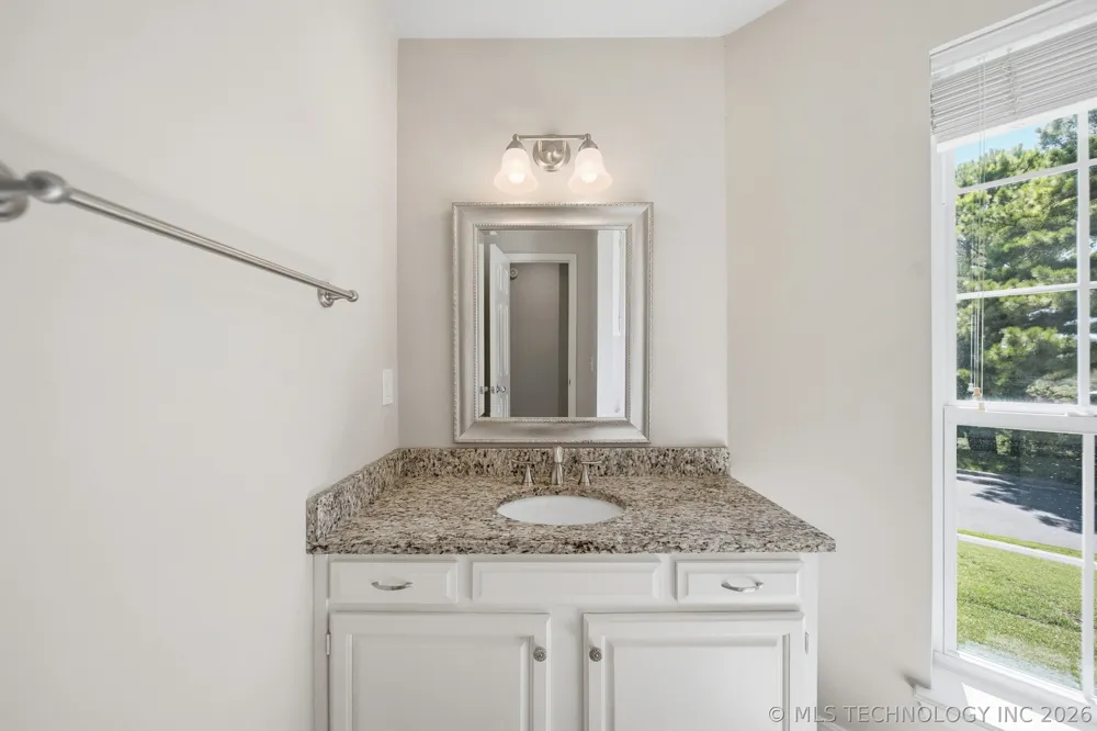 7756 S Hudson Avenue Tulsa, OK 74136