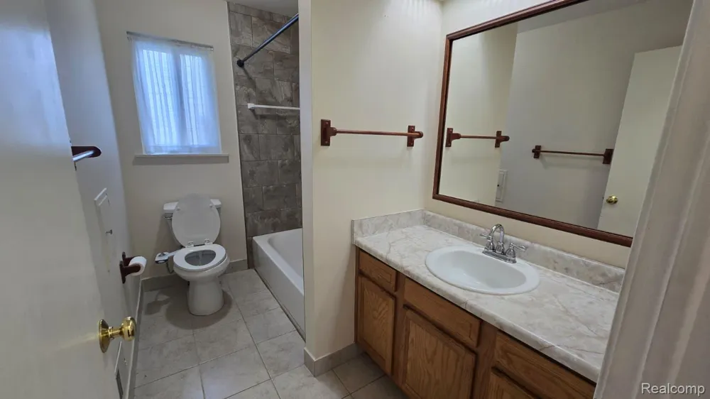 3582 Hein Drive Sterling Heights City, MI 48310