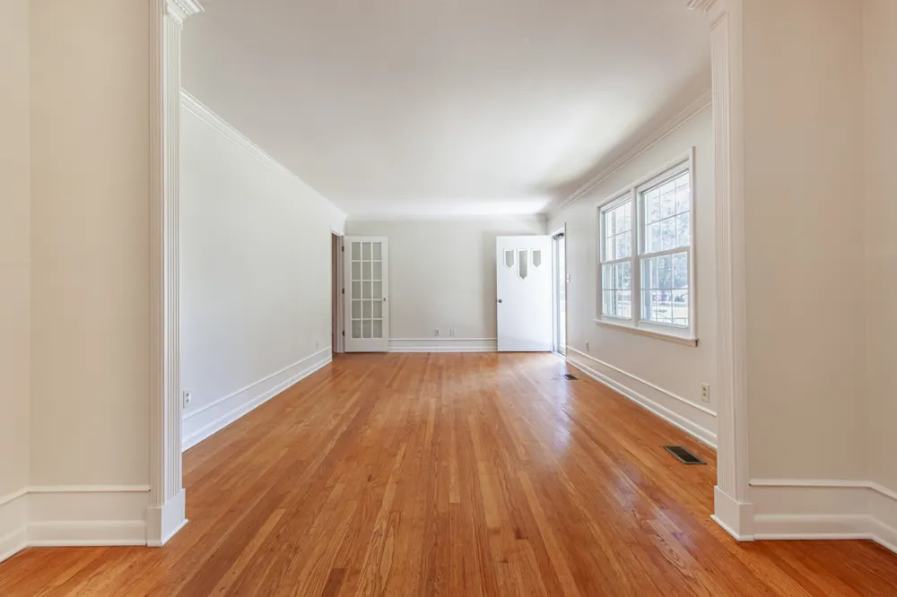 214 Crestwood Dr Tullahoma, TN 37388