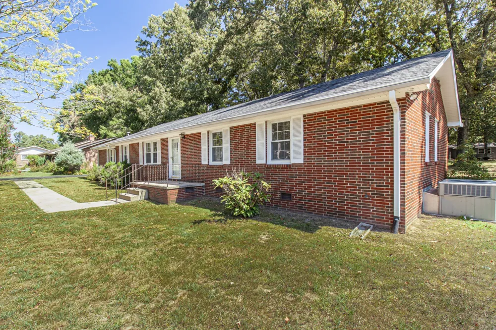 214 Crestwood Dr Tullahoma, TN 37388