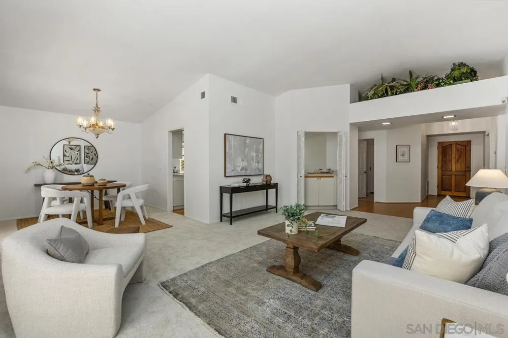 18341 Aceituno St San Diego, CA 92128