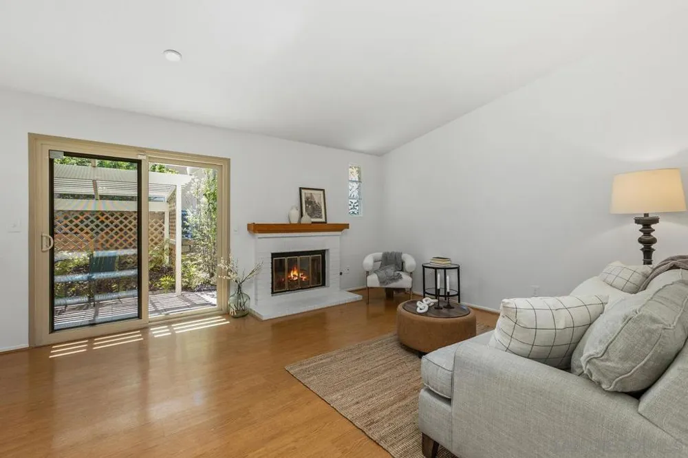 18341 Aceituno St San Diego, CA 92128