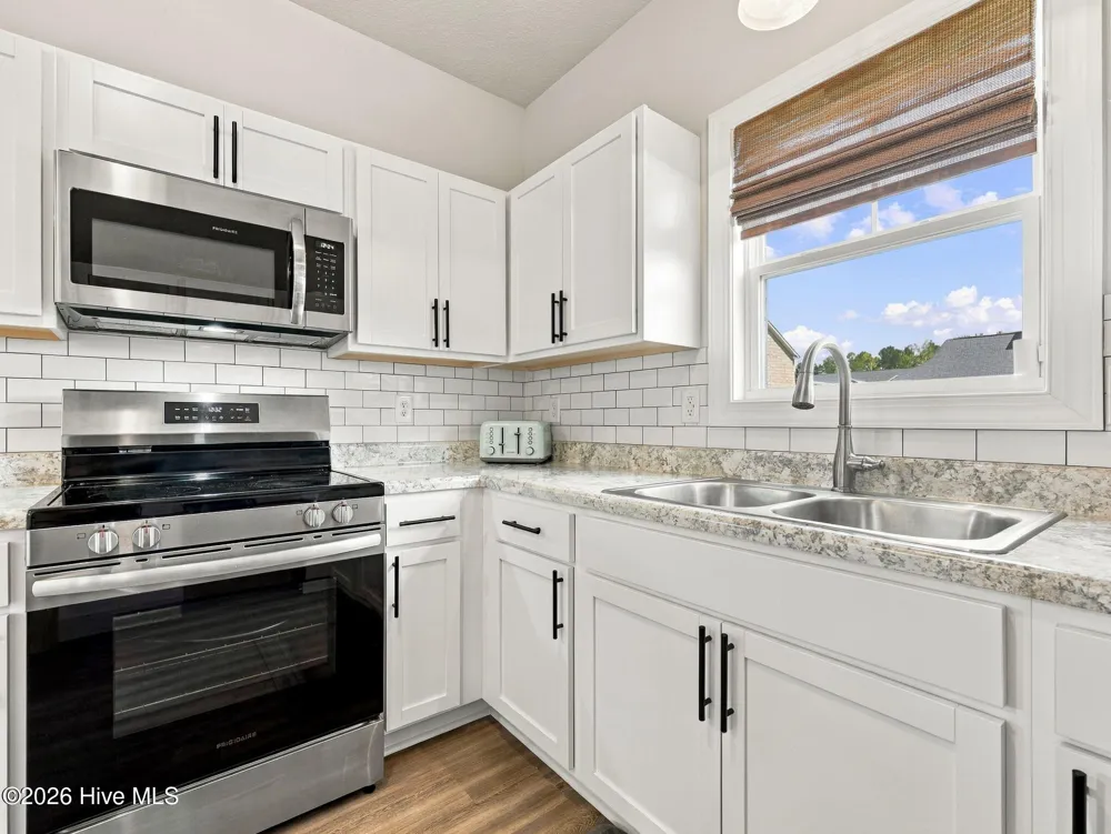 237 Shallowbag Bay Lane Jacksonville, NC 28546
