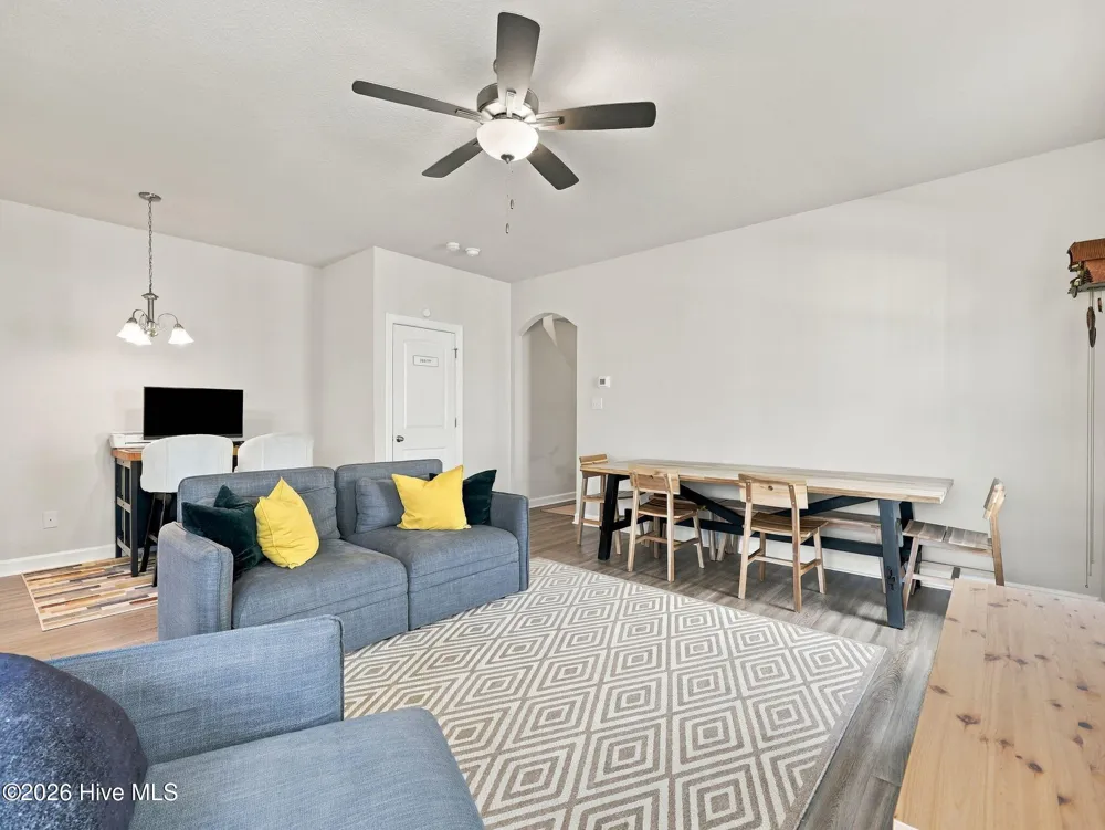 237 Shallowbag Bay Lane Jacksonville, NC 28546