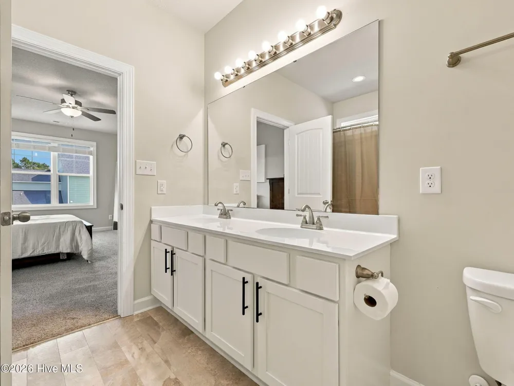 237 Shallowbag Bay Lane Jacksonville, NC 28546