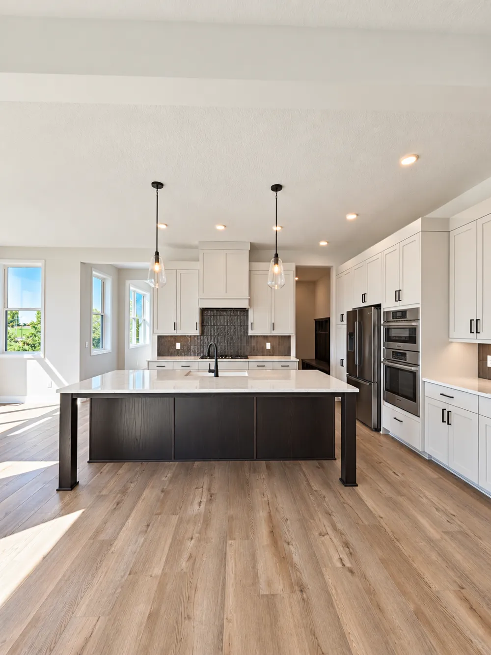 20139 Gothic Avenue Lakeville, MN 55044