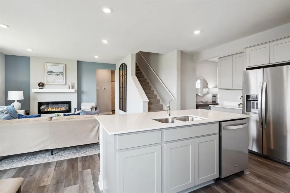 1842 Rainier Drive Shakopee, MN 55379