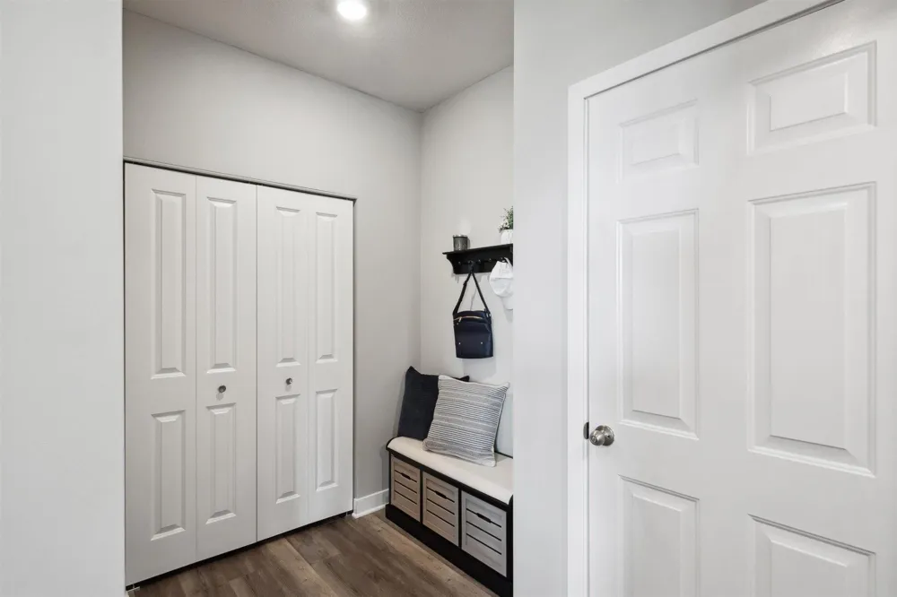 1842 Rainier Drive Shakopee, MN 55379