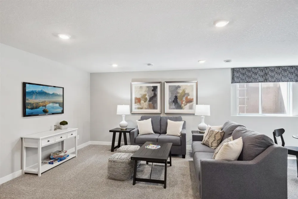 1842 Rainier Drive Shakopee, MN 55379