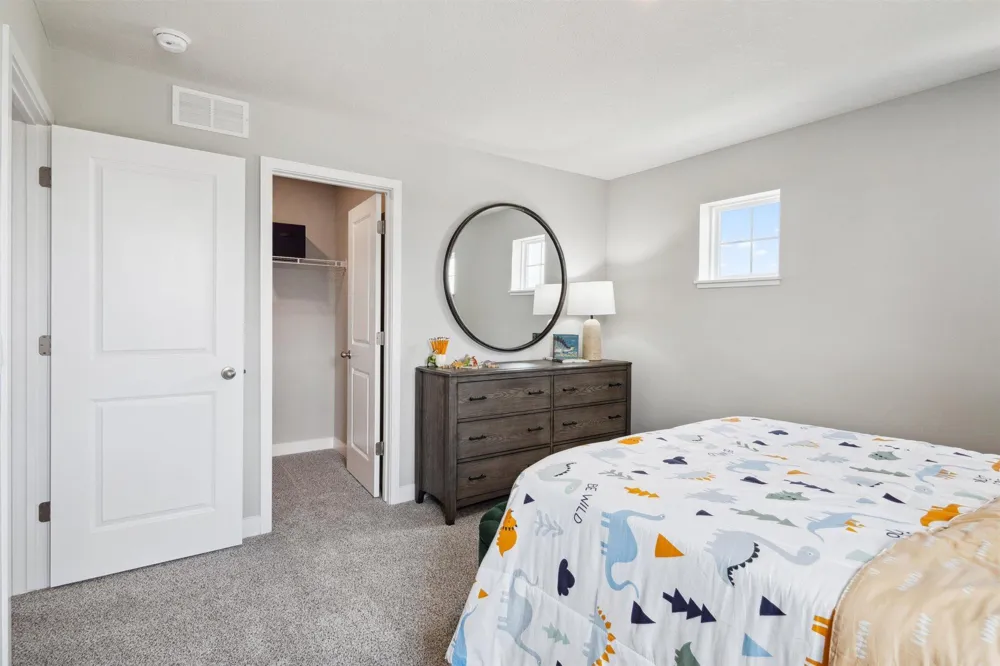 1842 Rainier Drive Shakopee, MN 55379