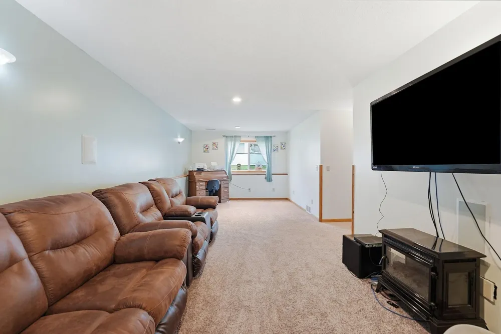 11249 Laura Circle Becker, MN 55308