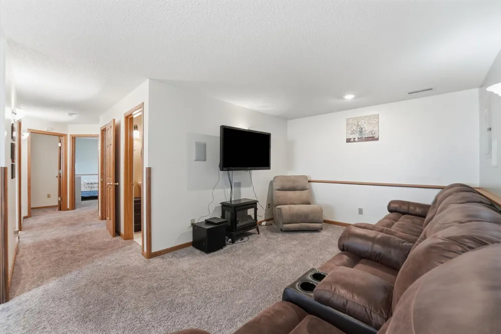 11249 Laura Circle Becker, MN 55308