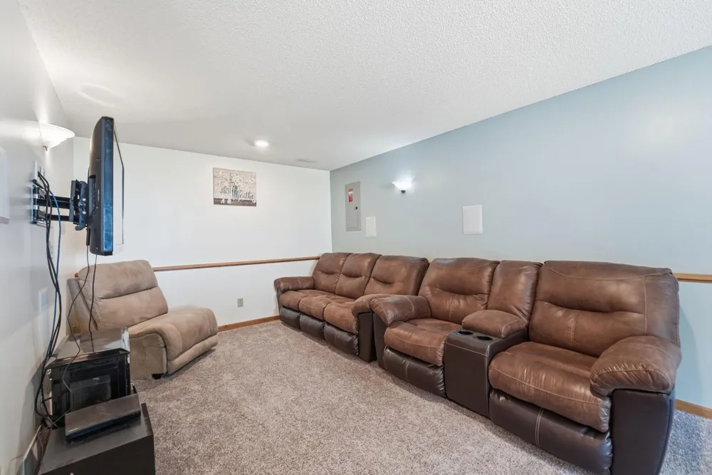 11249 Laura Circle Becker, MN 55308