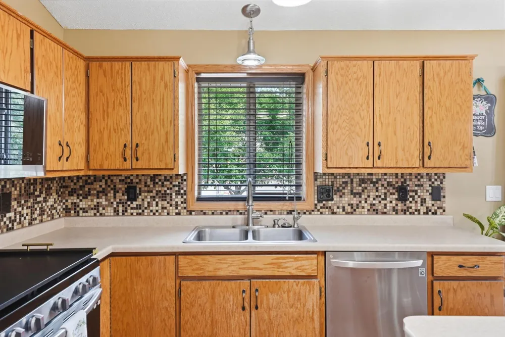 11249 Laura Circle Becker, MN 55308