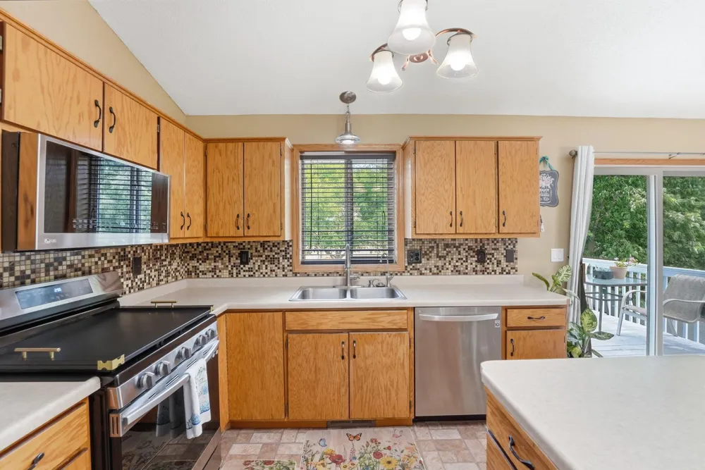 11249 Laura Circle Becker, MN 55308