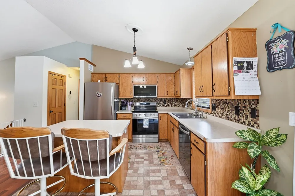 11249 Laura Circle Becker, MN 55308