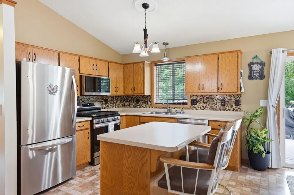 11249 Laura Circle Becker, MN 55308