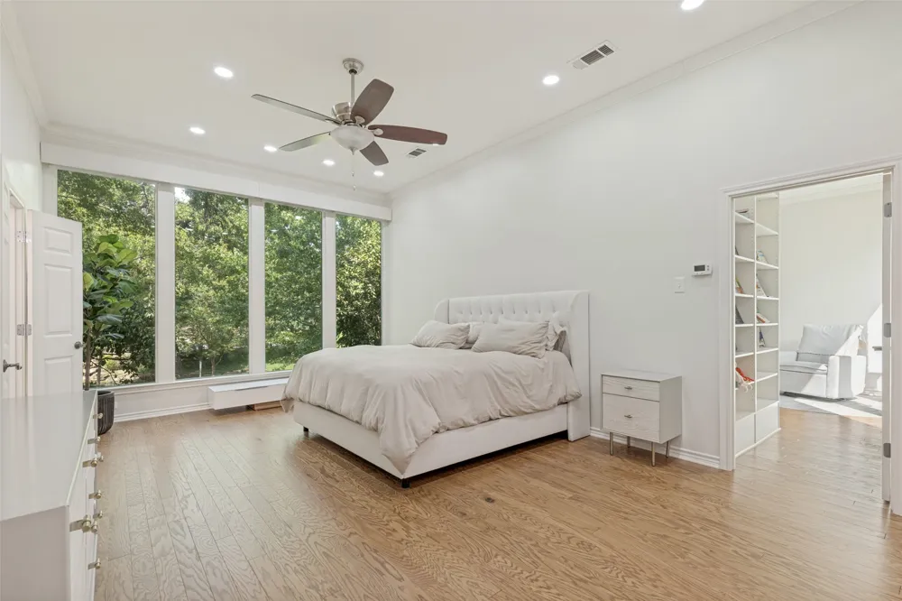 7 Queensview Court Dallas, TX 75225