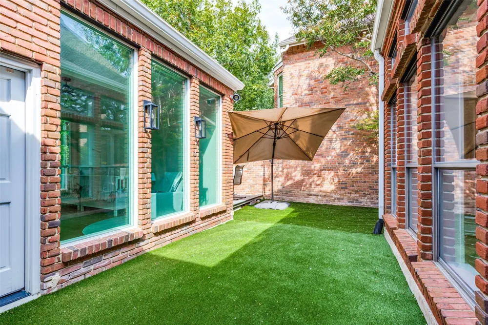 7 Queensview Court Dallas, TX 75225