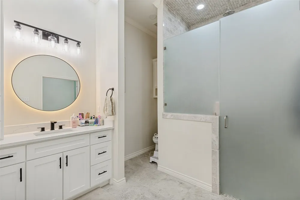 7 Queensview Court Dallas, TX 75225