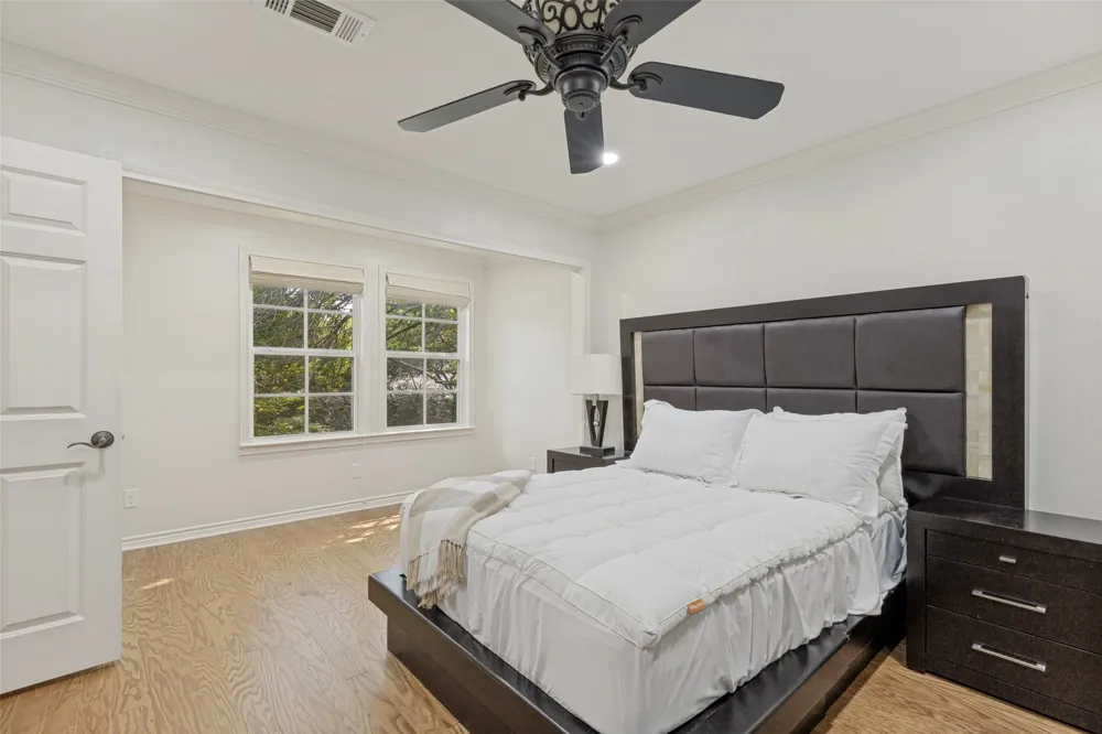 7 Queensview Court Dallas, TX 75225