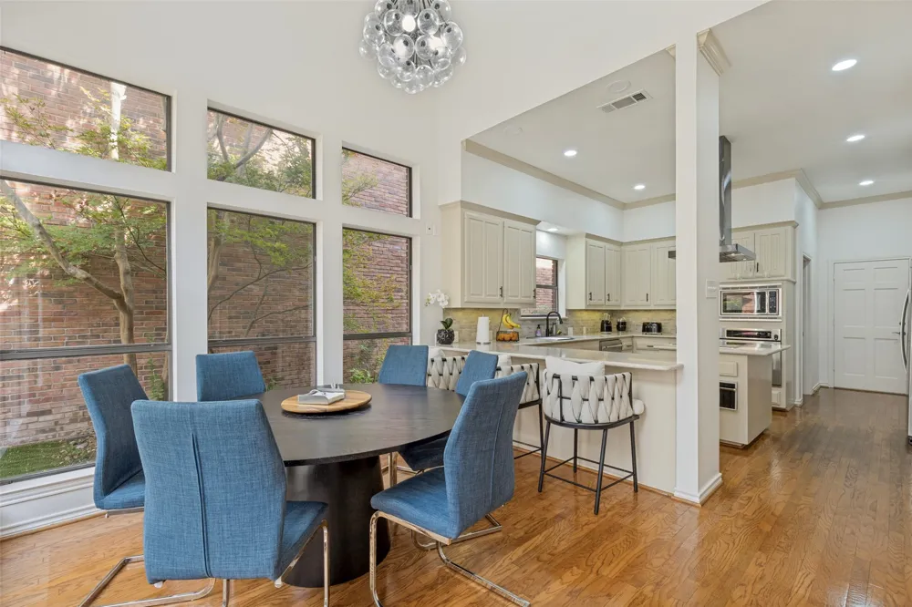7 Queensview Court Dallas, TX 75225
