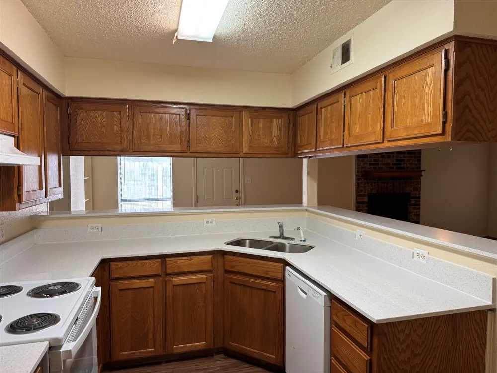 1008 Irene Street Burleson, TX 76028